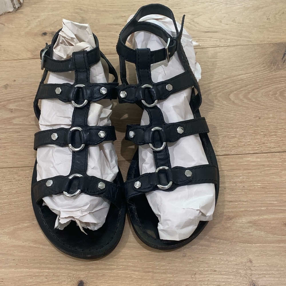 Cole Haan Deandra black gladiator sandal 8B